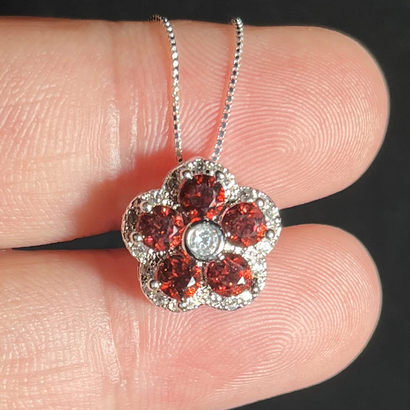 S925银全净体鸽血红石榴石4MM花瓣吊坠不含链FG079