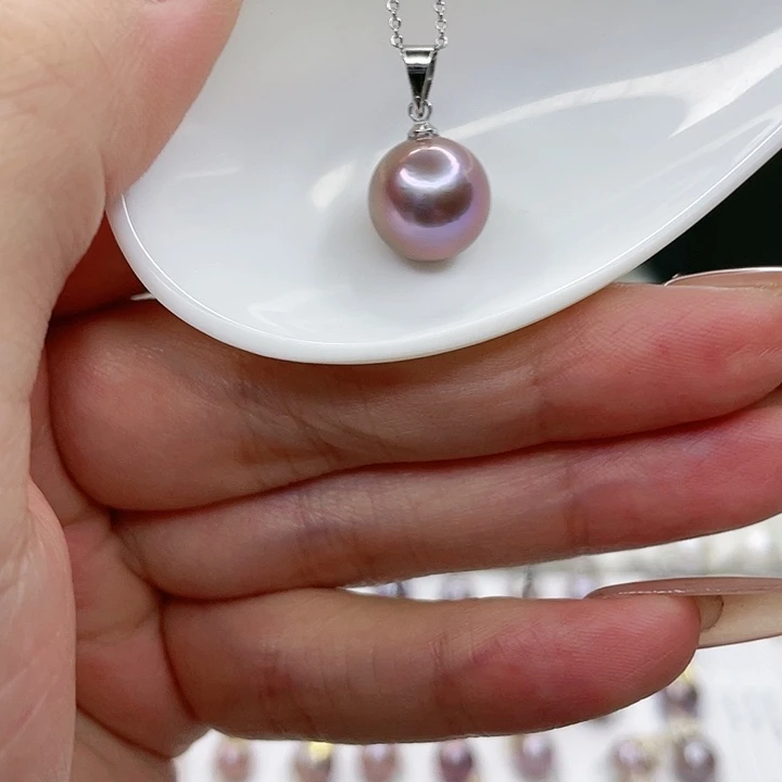淡水珍珠吊坠(赠链)未镶嵌