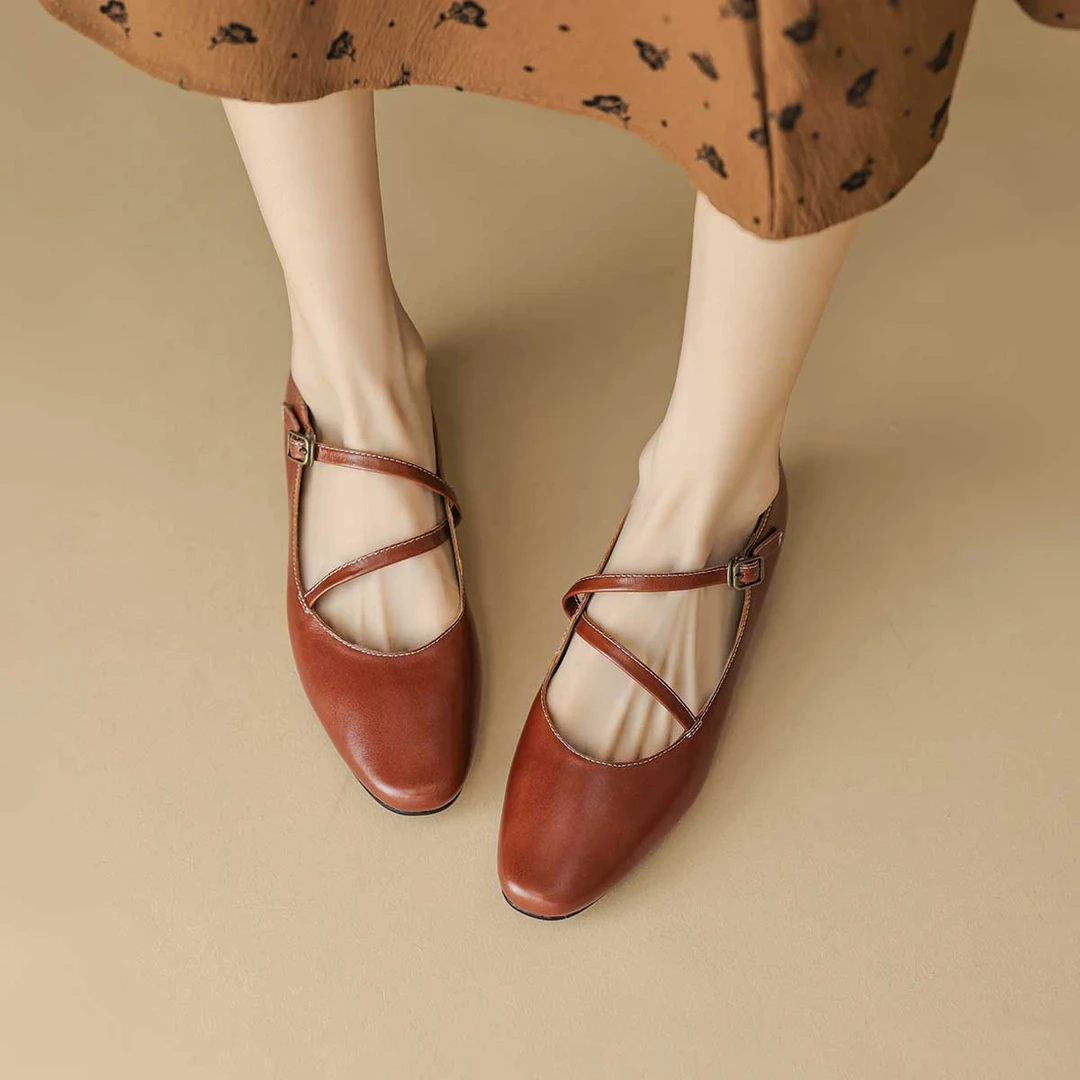 MARIECLAIRE斜扣带杏仁头中跟玛丽珍法式复古2024年温柔女鞋FC