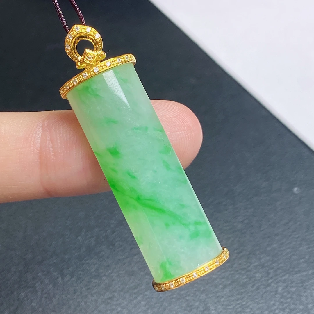 1208天然A货翡翠 翡翠无事牌吊坠玉飘阳绿辣绿平安无事柱挂件18K