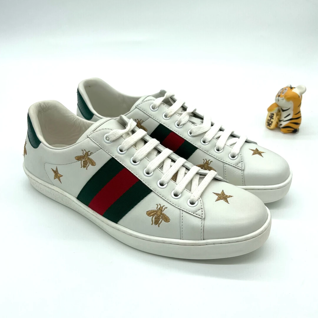 GUCCI/古驰 男款 金色刺绣蜜蜂 白色板鞋 低帮百搭/摆放痕迹/42码