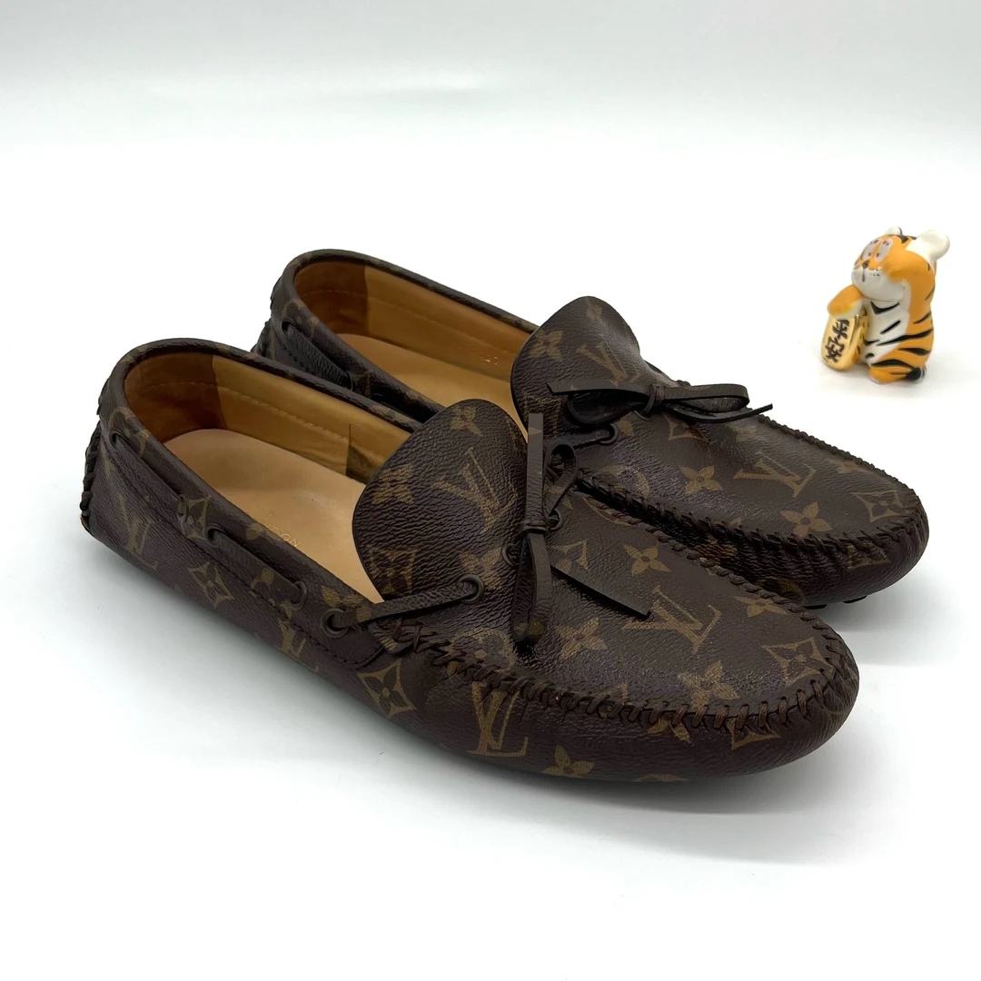 99新 LouisVuitton/路易威登 男士 棕色 满面老花 豆豆鞋 多尺码