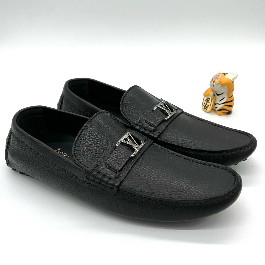 未使用 LouisVuitton/路易威登 男士黑色荔枝纹豆豆鞋一脚蹬 42码