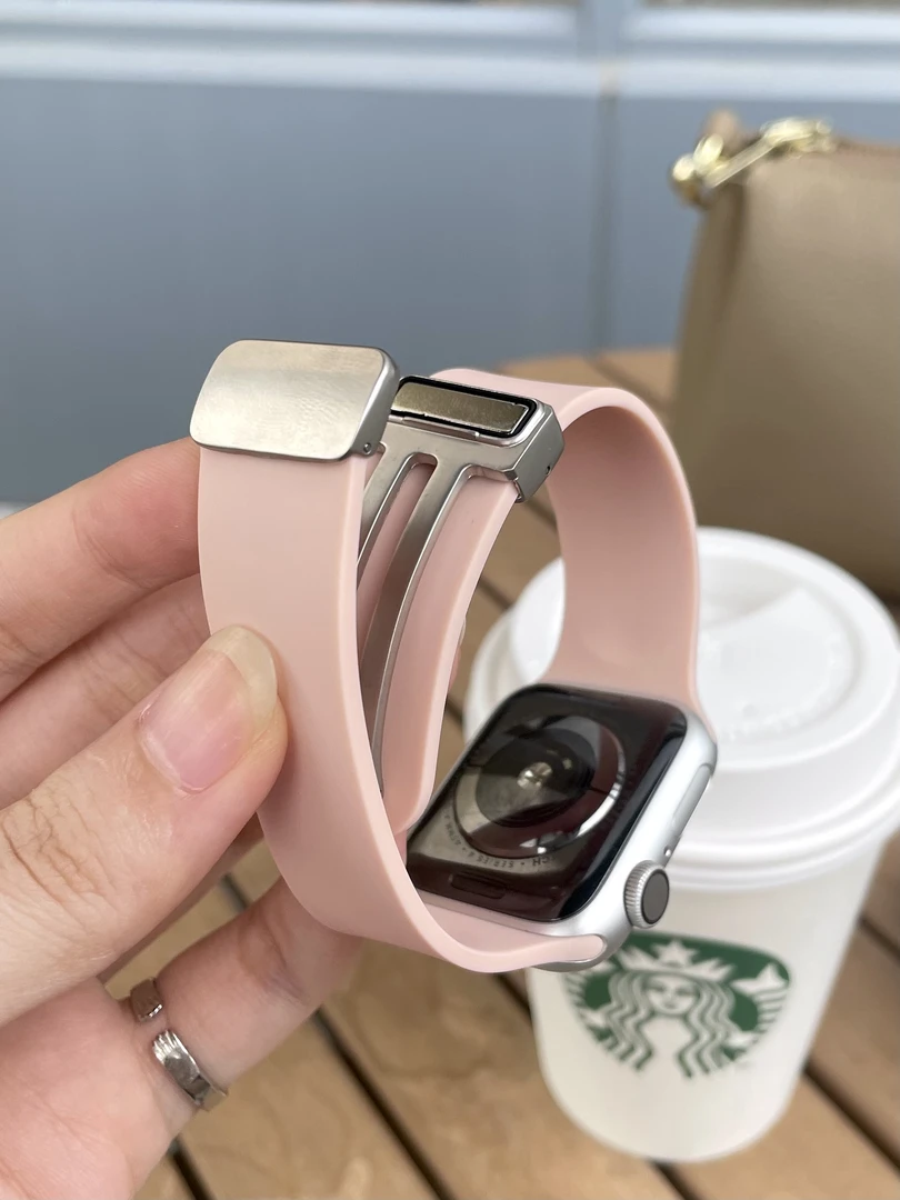倩倩的表带适用苹果手表iwatch表带s987白硅胶磁吸扣applewatch女