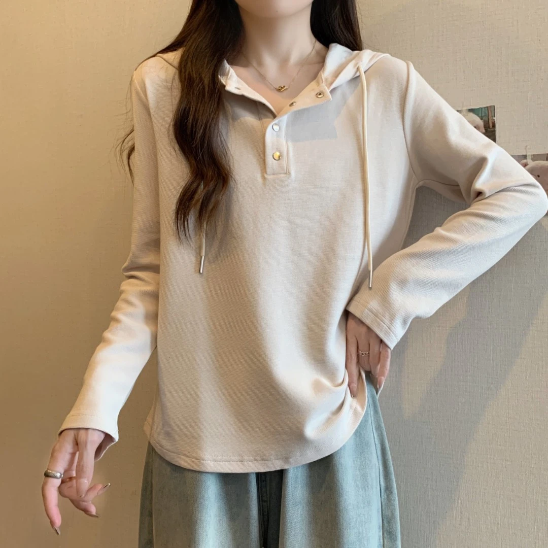 大码小排扣宽松连帽卫衣女春秋新款百搭显瘦内搭打底衫设计感长袖