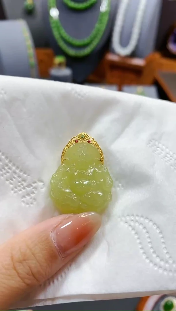 【闪购商品】和田玉黄口黄财神吊坠18K金镶嵌*h490