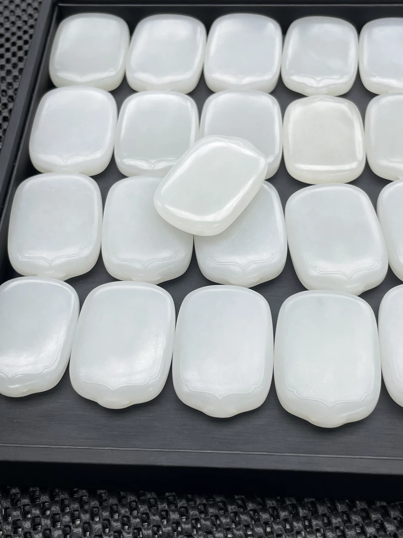 【小耿珠宝】和田玉白玉无事牌（多样性发其一）