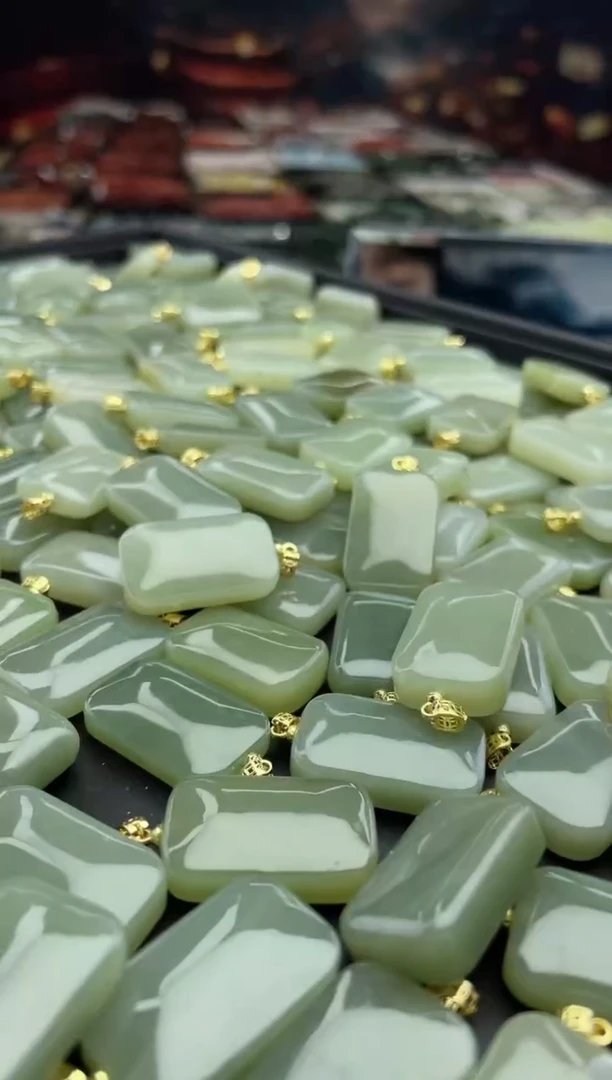 【闪购商品】和田玉吊坠未镶嵌/