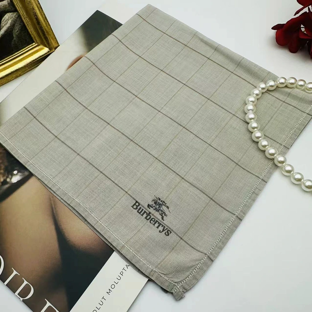 潮奢【丝巾】巴宝莉/yy01336