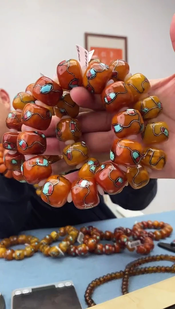 【闪购商品】蜜蜡珠宝奇石未镶嵌假一罚十,多样性发一件
