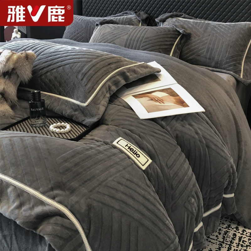 新款双面绒加厚牛奶绒雕花拼色四件套加绒床单被套套件床上用品