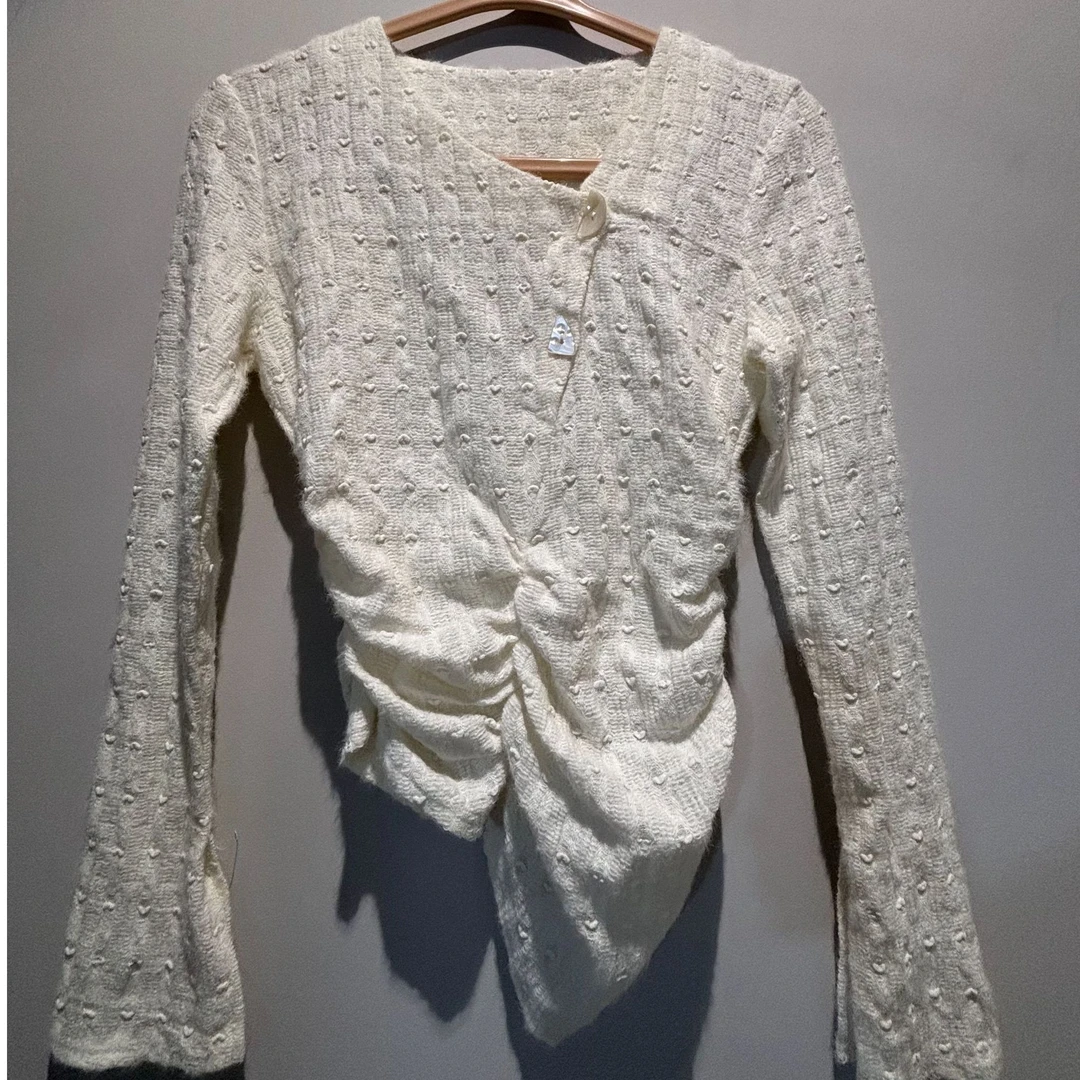 v+.com圆领纯色毛针织上衣 孤品