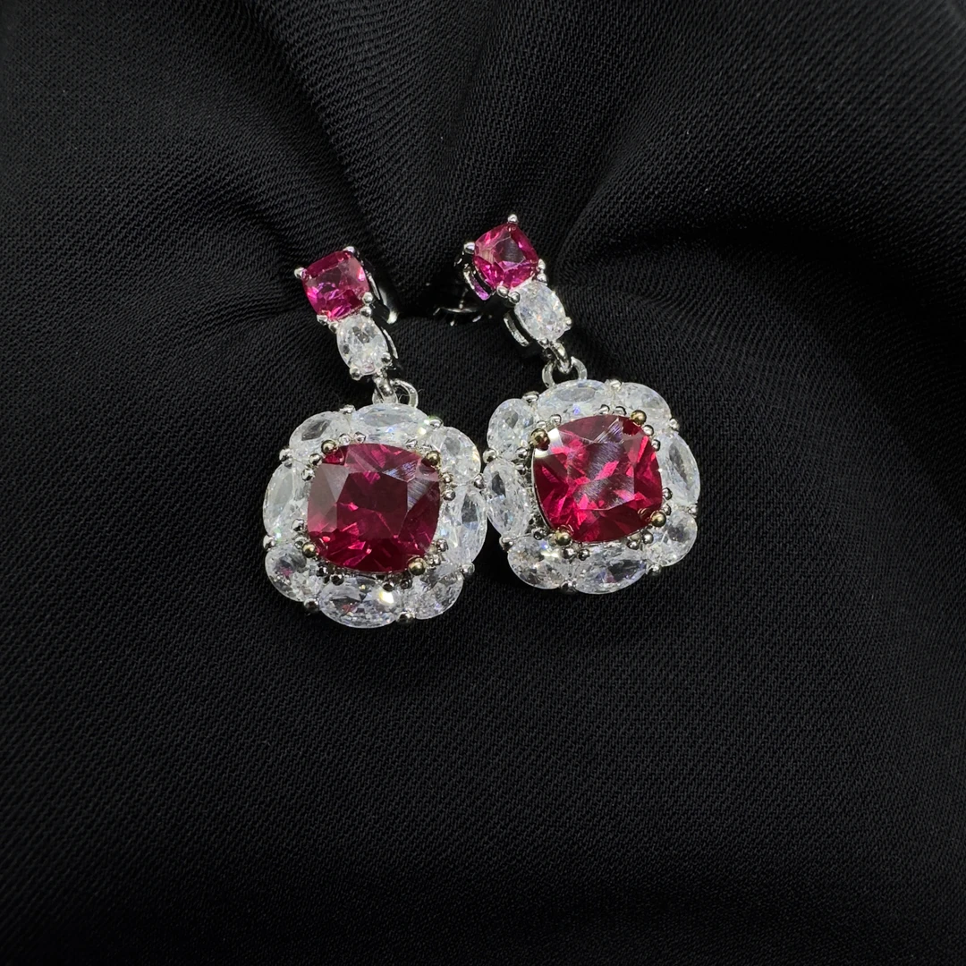 精致气质红色宝石耳饰DM056