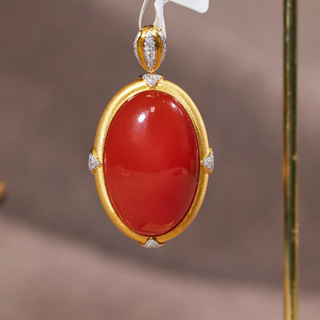 【歪歪】南红蛋面吊坠*18K镶嵌N3856