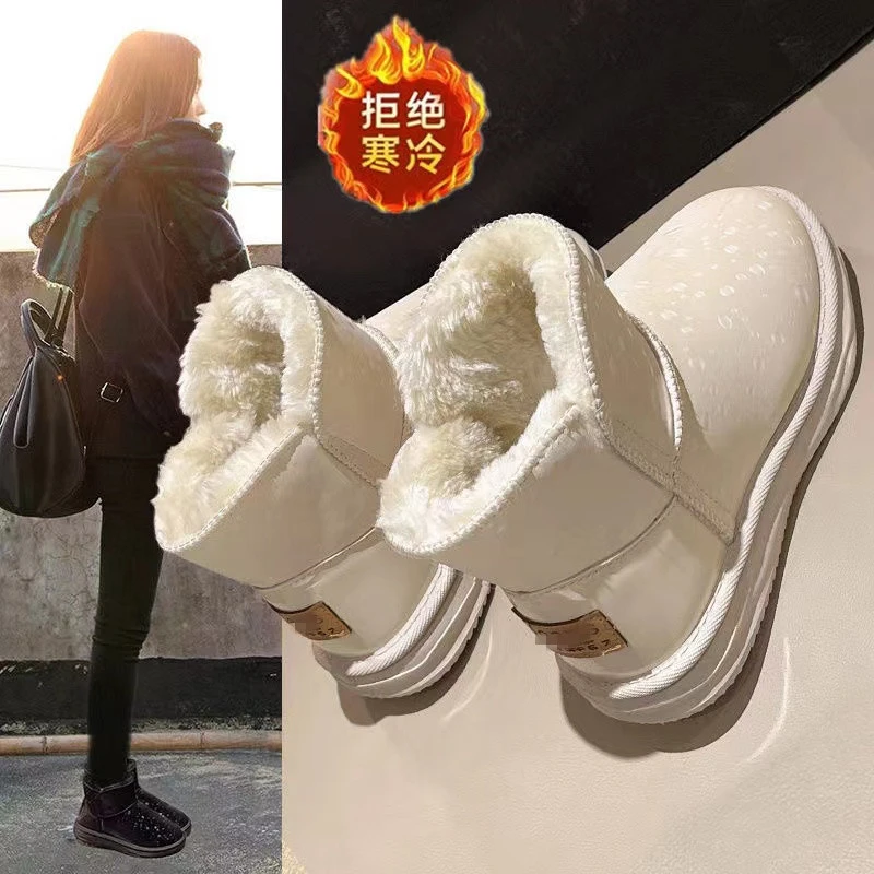 209断码女鞋秋冬雪地靴百搭时尚防水加绒加厚保暖女短靴大棉冬靴