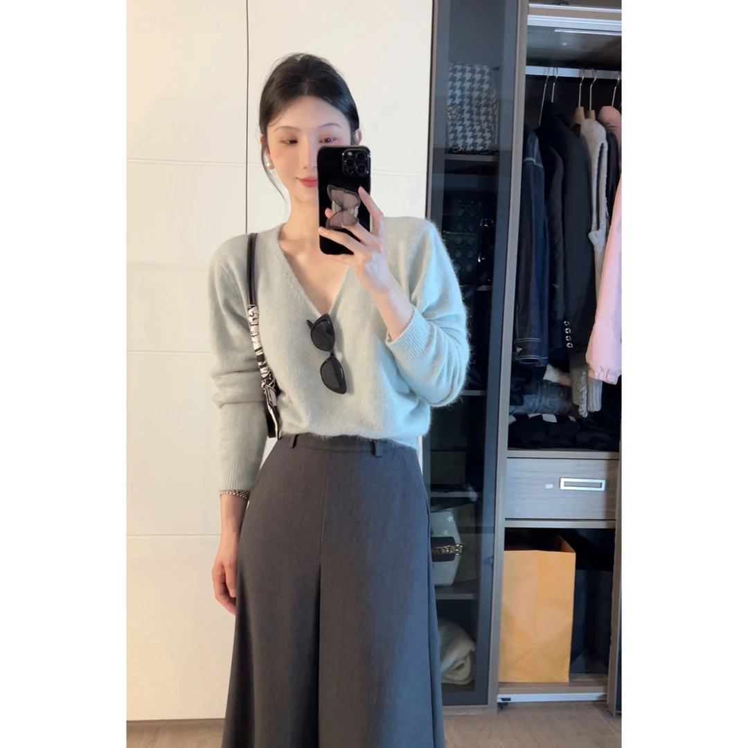 时髦V领慵懒风针织衫毛绒绒简约百搭修身上衣 6961