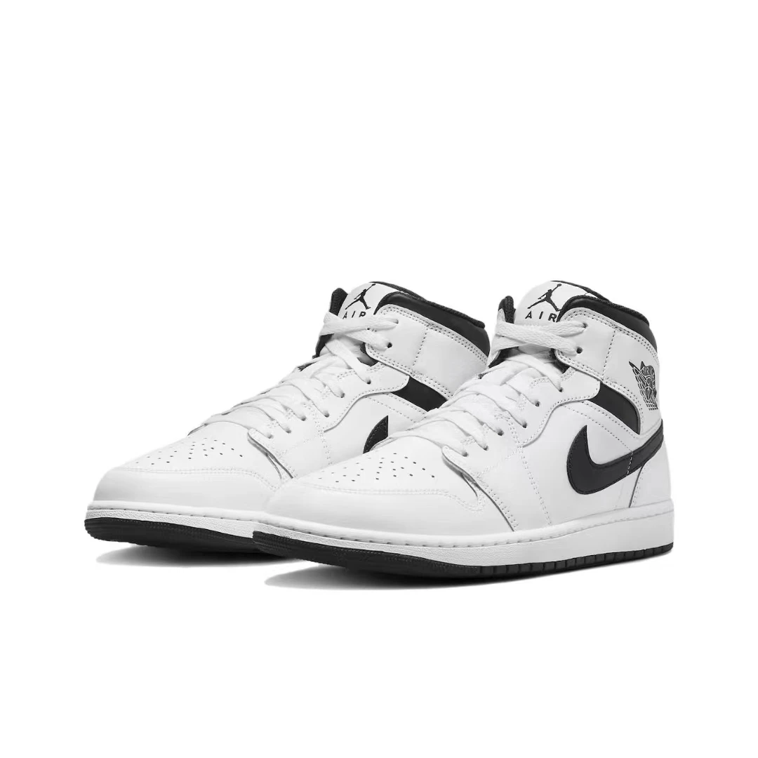 耐克/NikeAir Jordan 1 Mid AJ1白黑色 中帮复古篮球鞋DQ8426-132