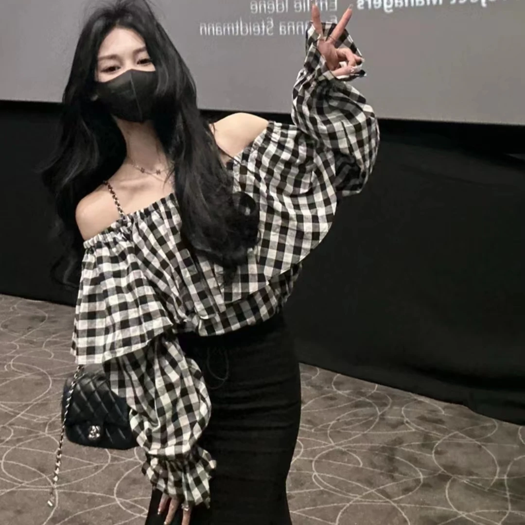 2024春秋新款露肩格子荷叶领一字肩上衣法式气质显瘦黑色鱼尾裙