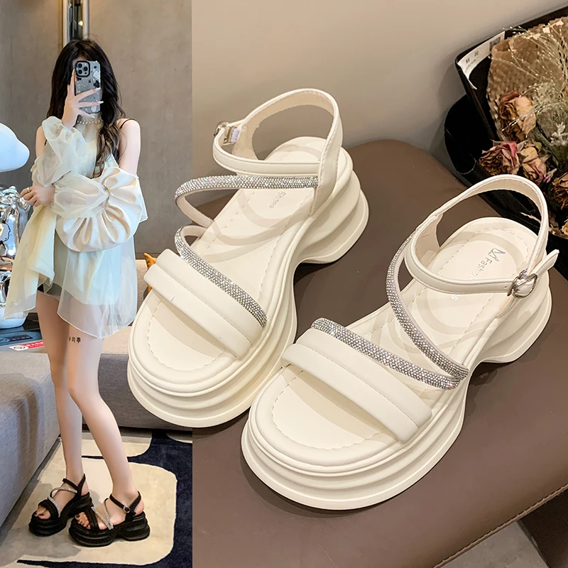 凉鞋2024新款亮钻条新款凉鞋新底外穿爆款防滑百搭厚底休闲女鞋