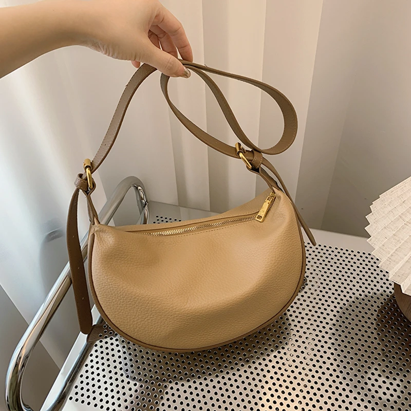 【寻陌甄选】韩版爆款软皮小众休闲饺子包时尚通勤百搭单肩包斜挎包