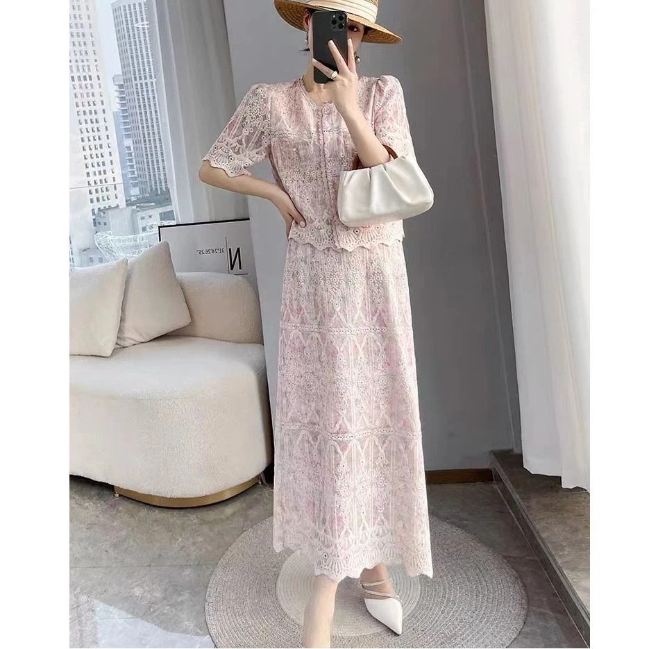 L427609回味依衣时尚显瘦气质刺绣高级感设计师女装套裙