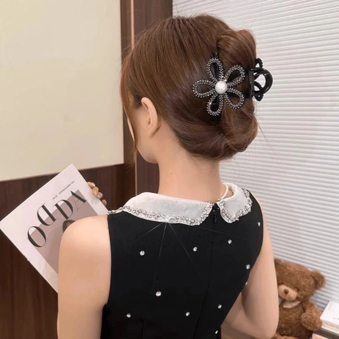 031高级感韩版轻奢闪钻镂空花朵抓夹后脑勺盘发鲨鱼夹高马尾抓夹