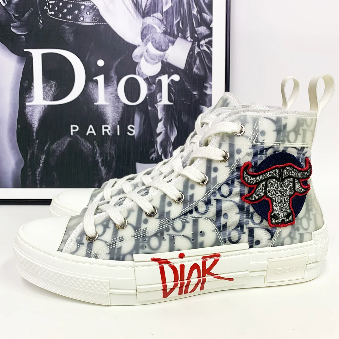 全新未使用 Dior/迪奥 Dior B23 AND Shawn白黑高帮红牛刺绣板鞋