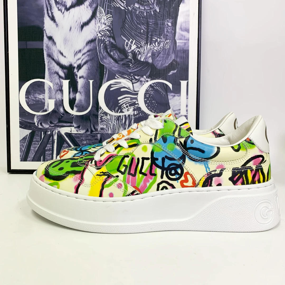 全新未使用 GUCCI/古驰 Gucci古驰白色皮面兔子涂鸦饼干鞋厚底