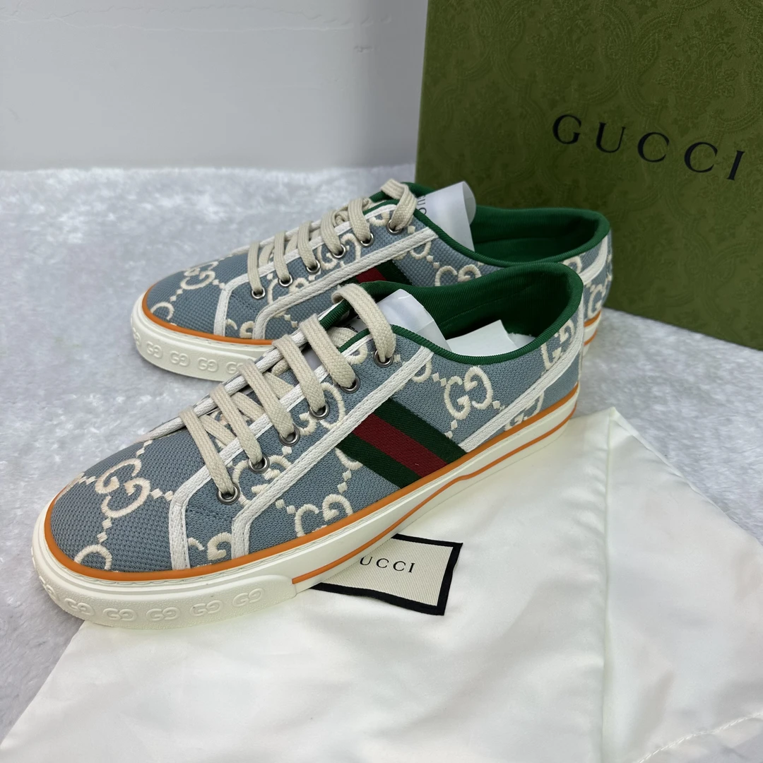 全新未使用 GUCCI/古驰 1977浅蓝色牛仔帆布低帮板鞋/全新