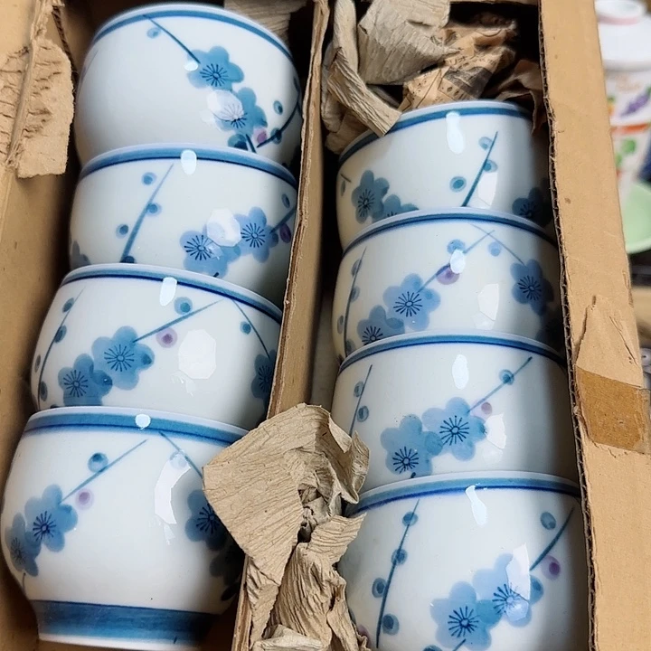瓷片8个带款茶杯啊啊啊啊啊啊啊啊啊