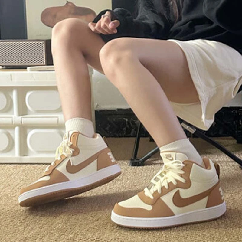 清货 耐克正品 Nike Court Borough Mid 浅棕中帮板鞋 HV1806-121