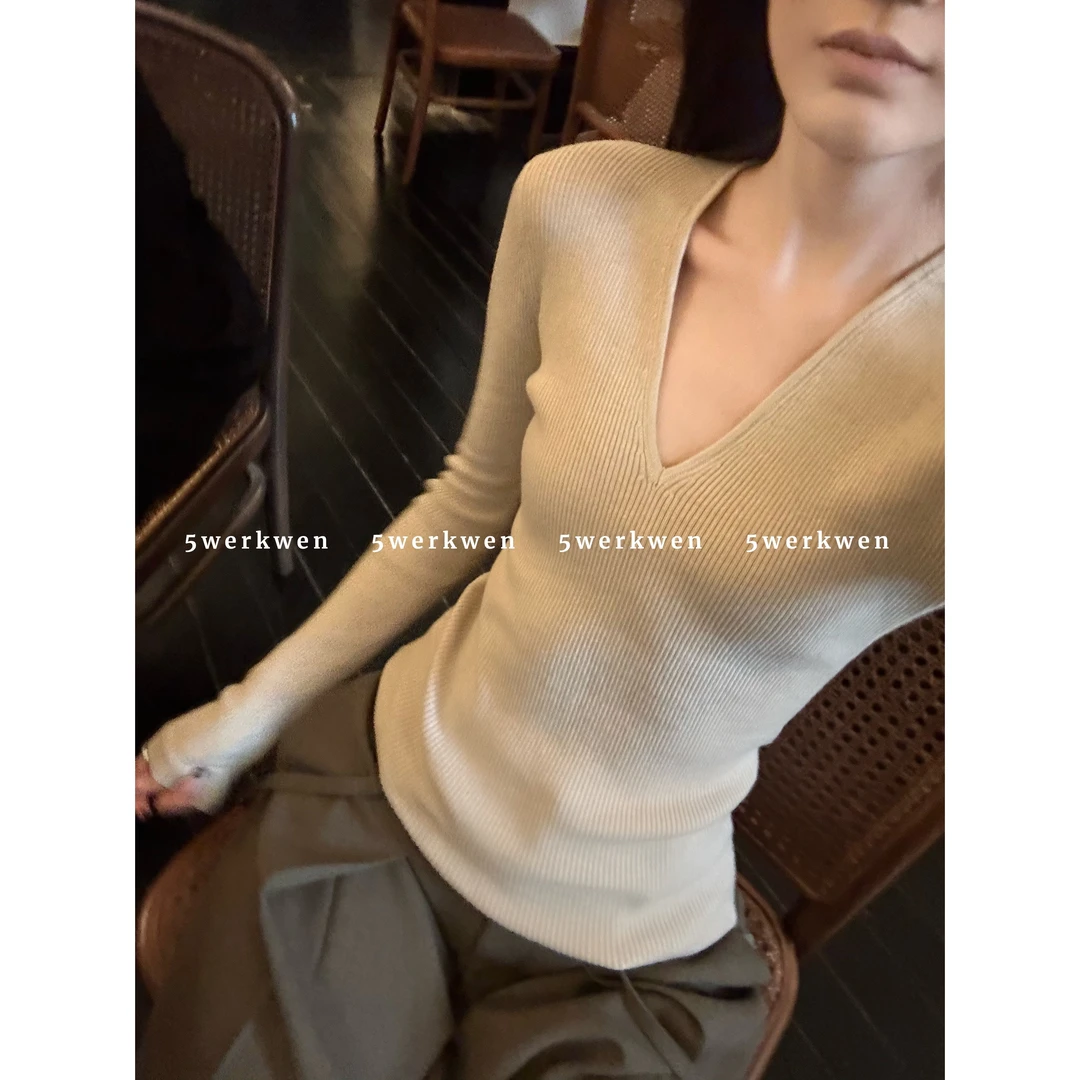5werkwen 奶茶色V领针织衫秋季修身显瘦百搭打底衫气质长袖上衣