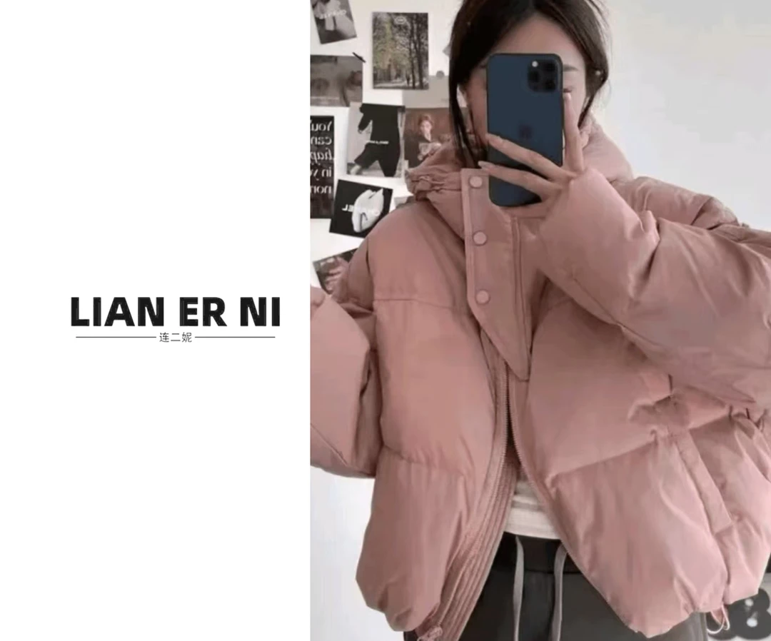 3019短款三粒扣连帽羽绒服