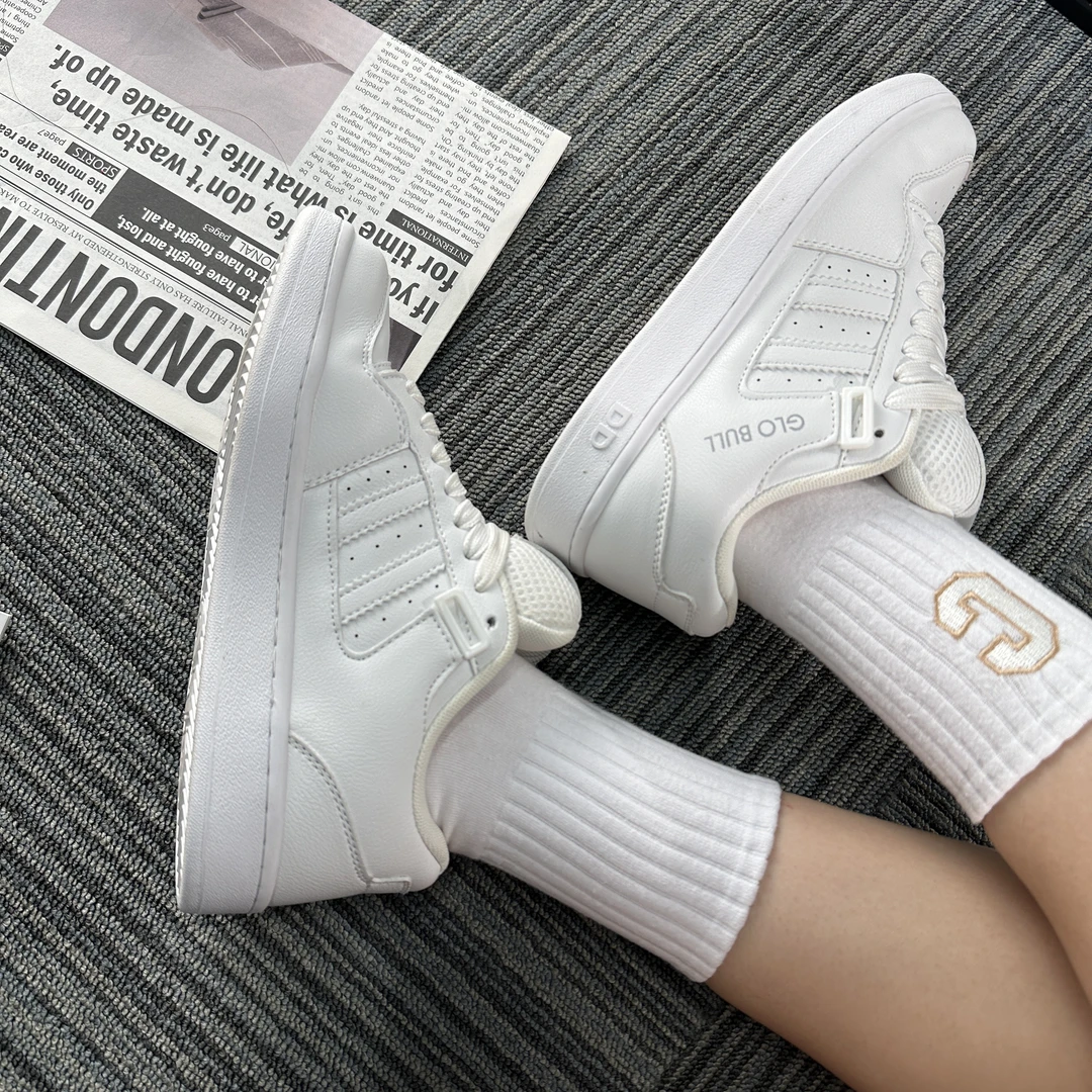 GLOBULL秋季透气休闲小白鞋低帮百搭情侣板鞋男女同款潮流面包鞋