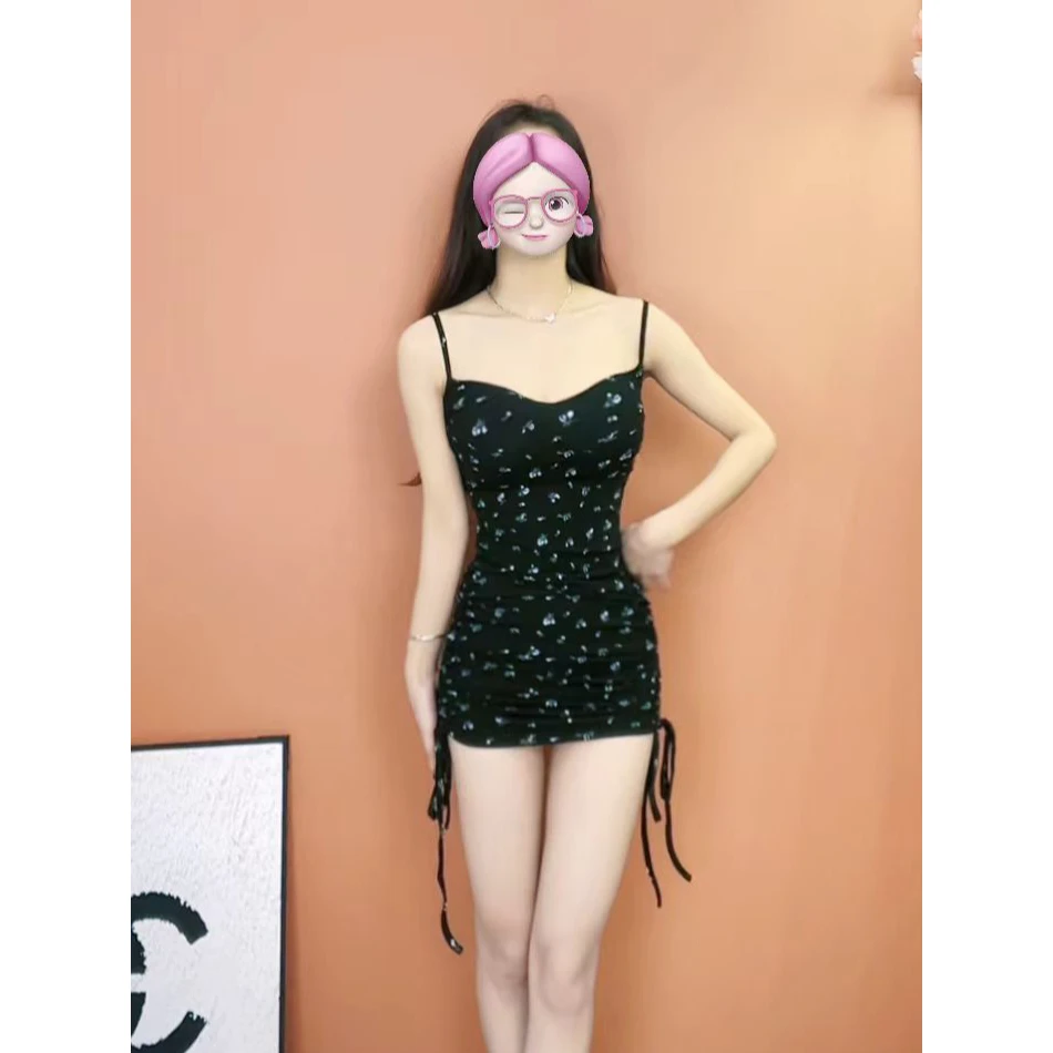 也猫定制 性感吊带包臀短裙纯色女辣妹连衣裙夏季紧身收腰纯欲风