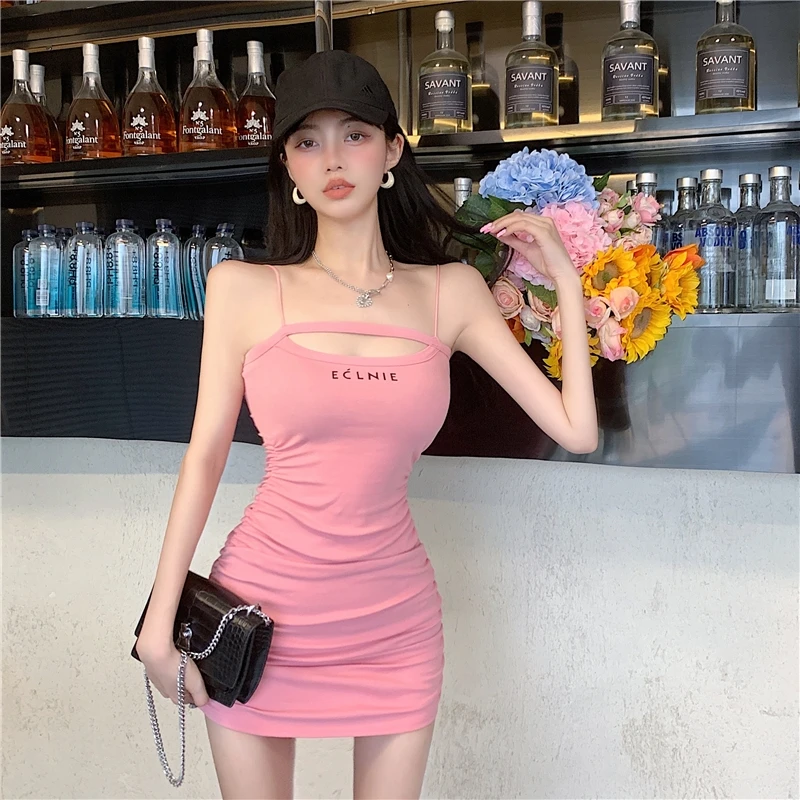 也猫定制 辣妹性感纯欲连衣裙修身挂脖式包臀裙显瘦吊带连衣裙