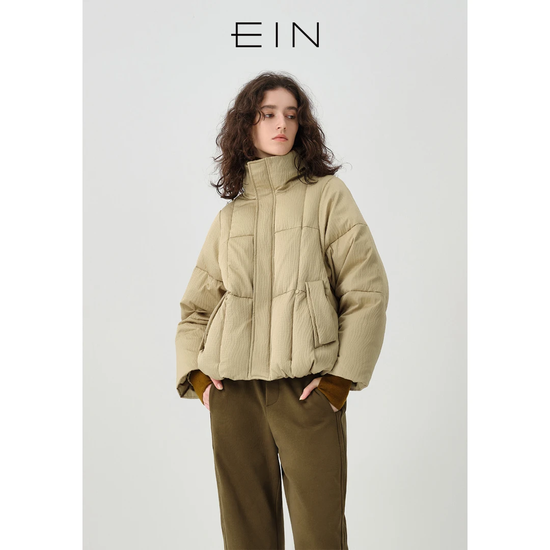 EIN/言文艺字母提花立领泡芙短款加厚时尚鸭绒短羽绒服女24年冬季