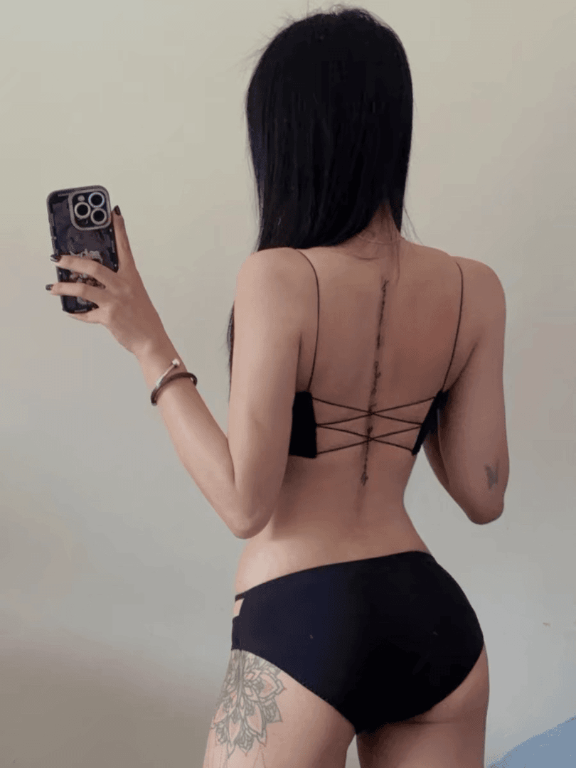 美背内衣女细肩带薄款大胸显小性感聚拢文胸夏季裹胸抹胸背心式