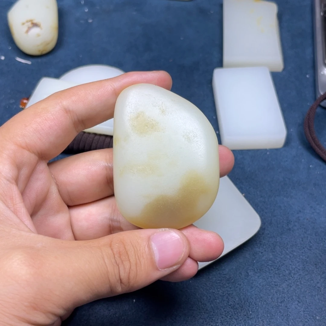 定制和田玉挂件未镶嵌E**c