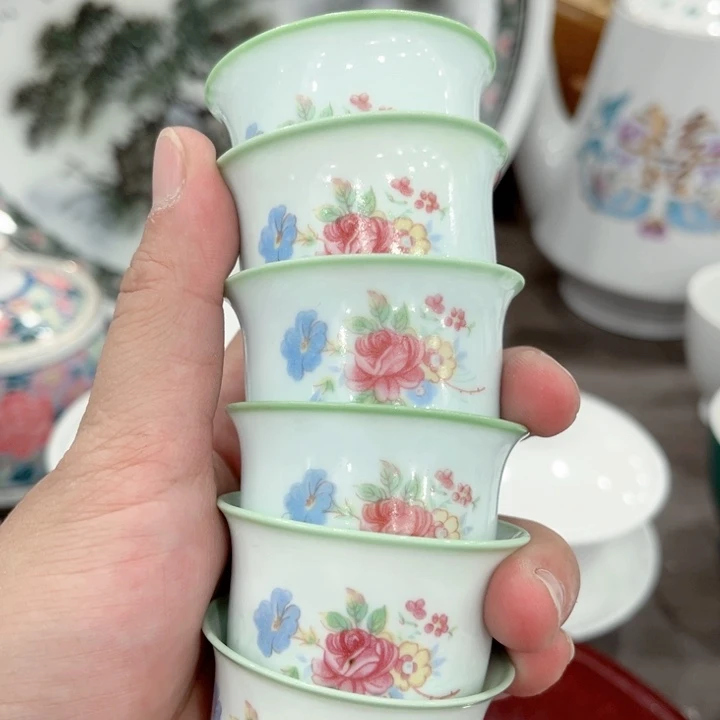 杯大****?釉下五彩瓷器的制作