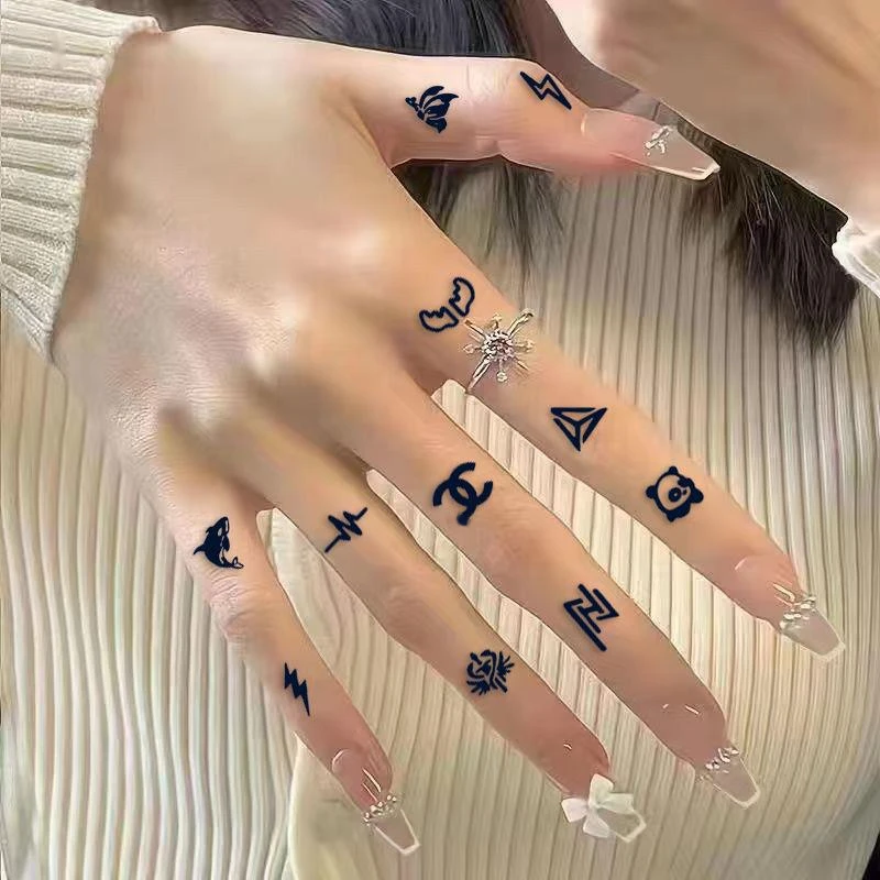 可爱手指蝴蝶纹身贴纸草本半永久锁骨ins高级感 图案遮疤持久逼真