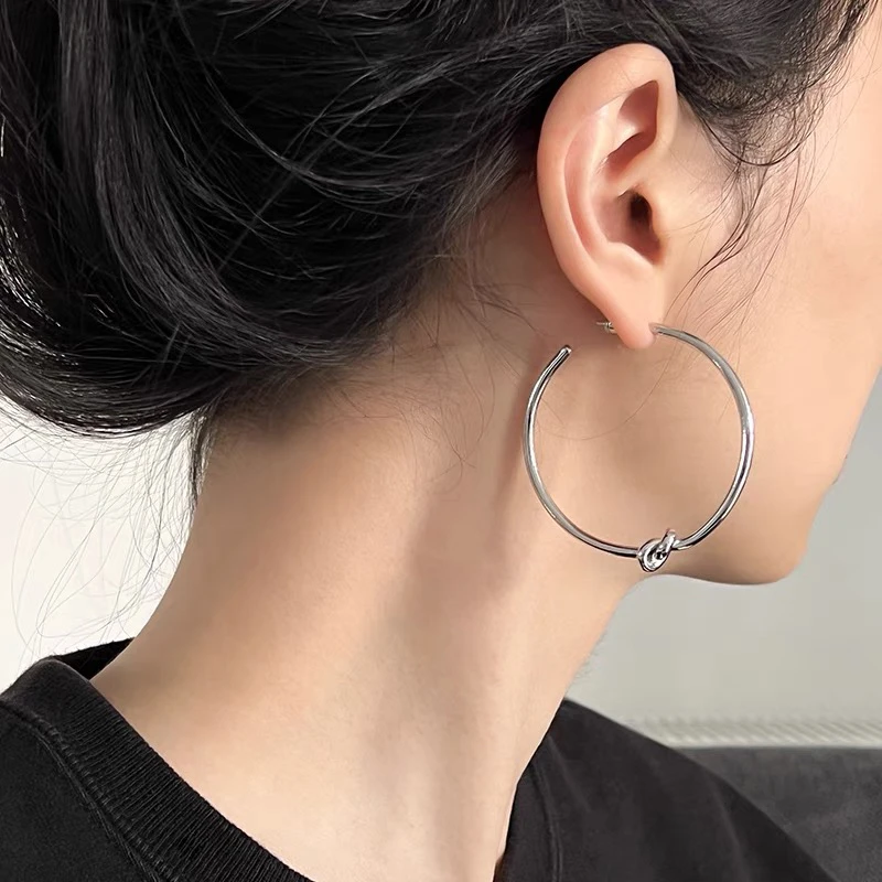 铜合金耳饰 03951大淇原创ins冷淡风夸张金属打结大耳圈耳环