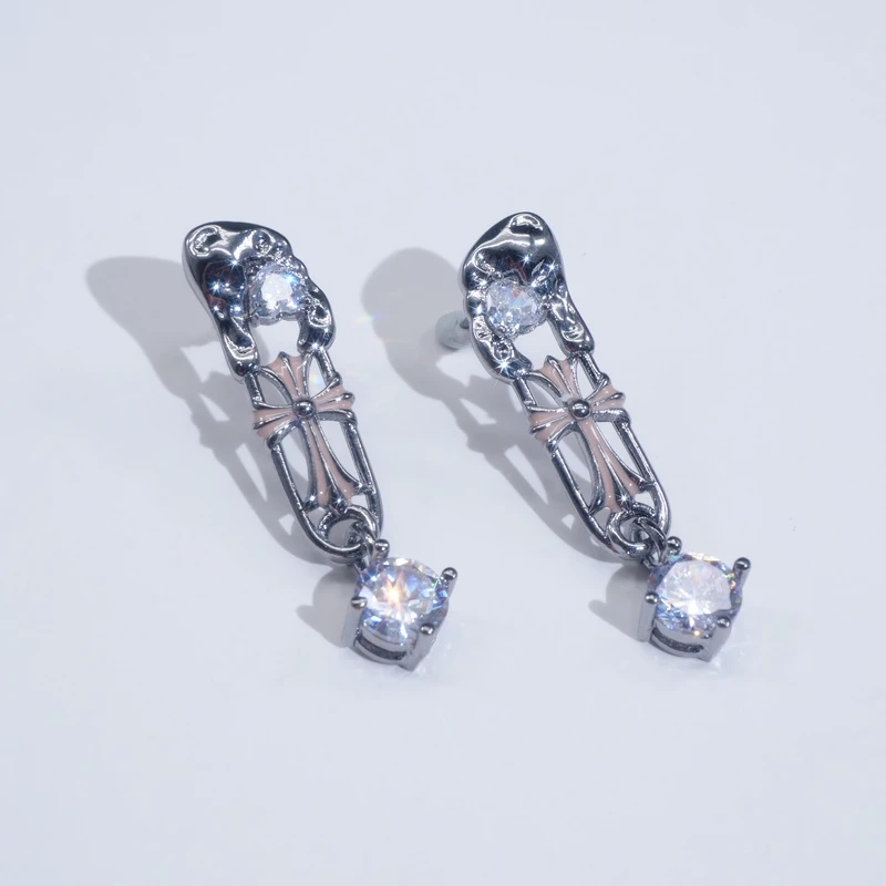 铜合金合成锆石耳饰 0248小众设计镶嵌锆石十字架个性耳环