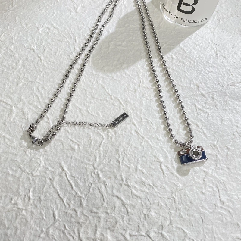 铜合金合成锆石吊坠 04219大淇原创ins拼色照相机仿珍珠轻奢项链