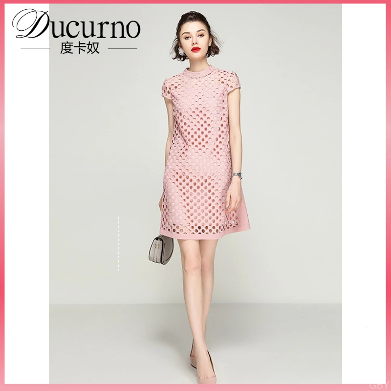 夏款小立领A字裙减龄网格短袖连衣裙直筒时尚镂空高品质2024