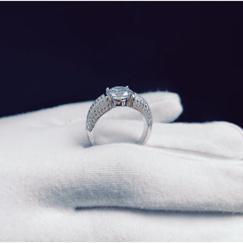 925银莫桑石戒指 925银莫桑石戒指三克拉马蹄款男戒925银戒指满钻