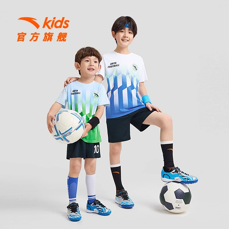 安踏儿童男童小童足球比赛套夏季新款透气亲肤运动两件套小学生