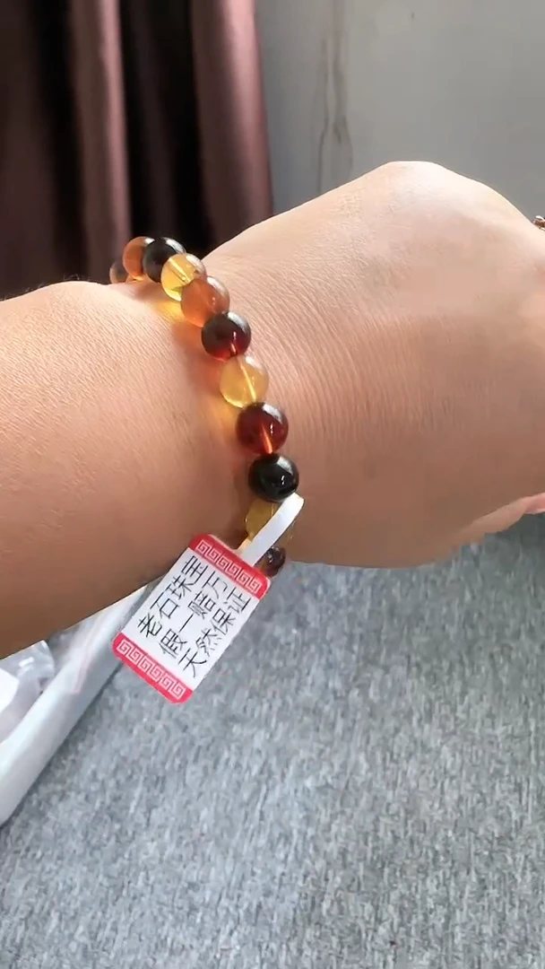 【闪购商品】琥珀手串未镶嵌规格8微瑕多宝手串#17