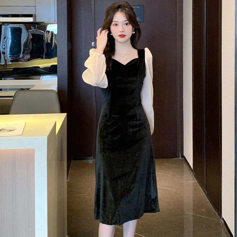 法式复古赫本风连衣裙女秋季新款V领拼接丝绒灯笼袖过膝收腰长裙