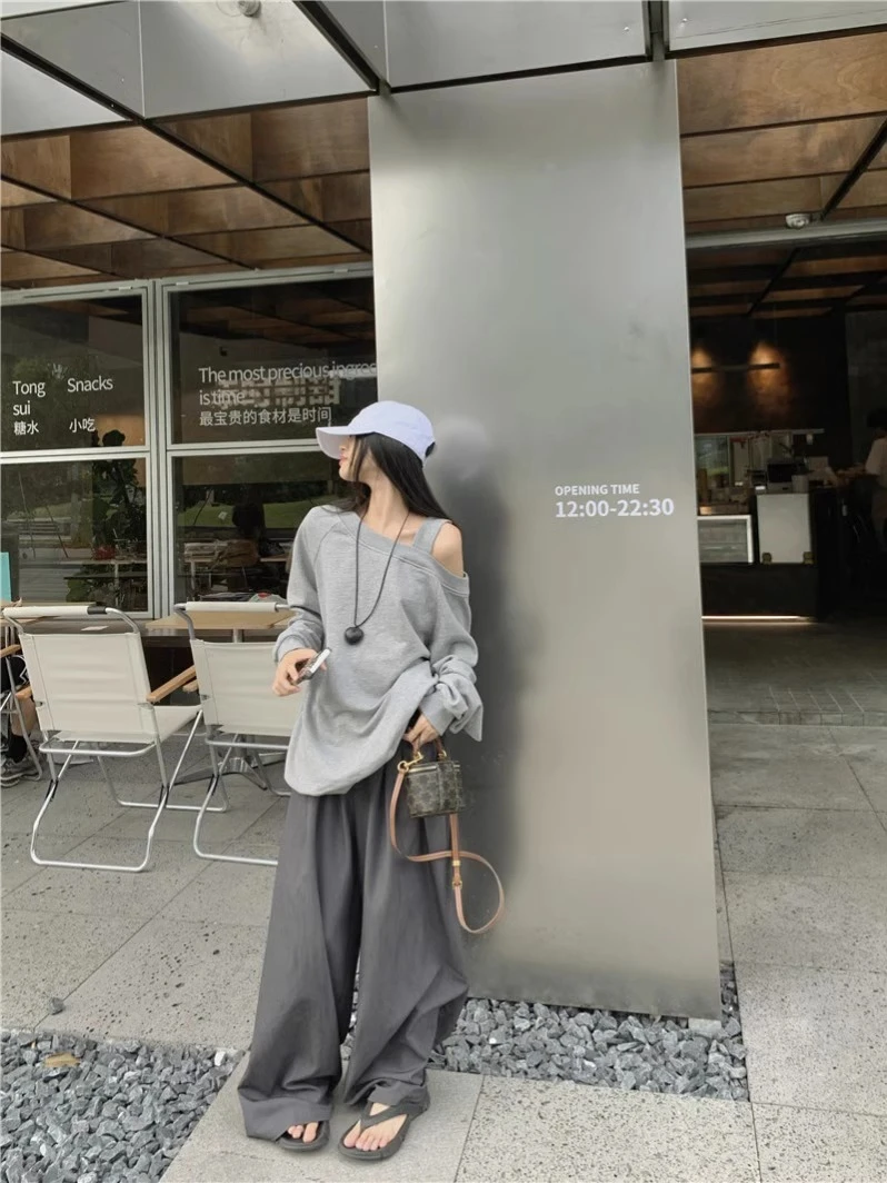 灰色露肩宽松慵懒风卫衣女春秋季2024新款美式斜肩设计感小众上衣